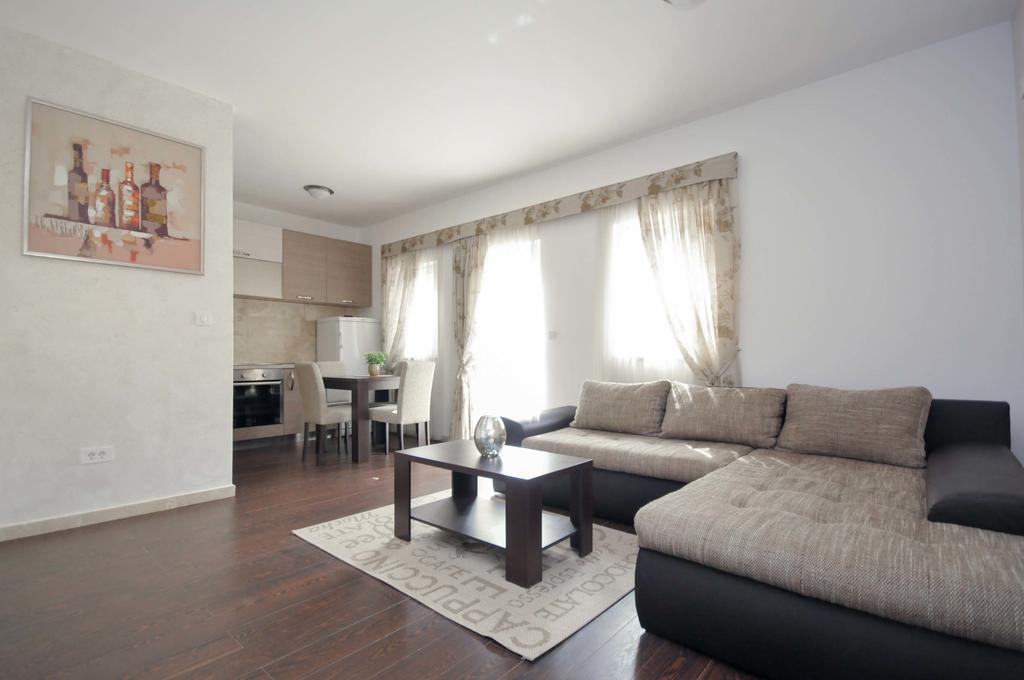 Seaside Apartments Petrovac 외부 사진